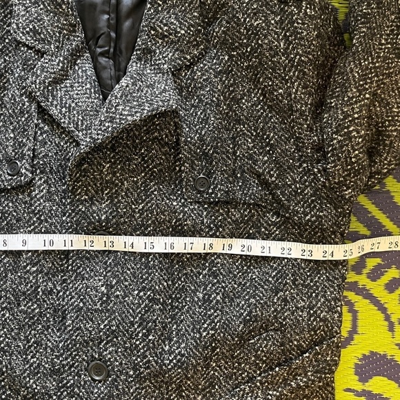 Vintage Wool Herringbone Donegal Tweed Belted Men's  Top Coat 44 Dark Academia - Picture 12 of 14